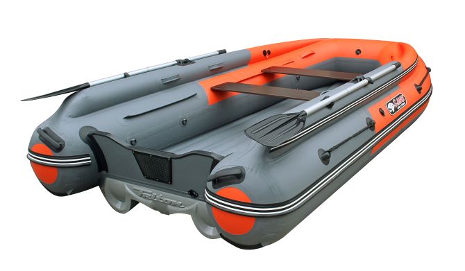 Reef Triton 425 Fi S-Max с интегрированным фальшбортом